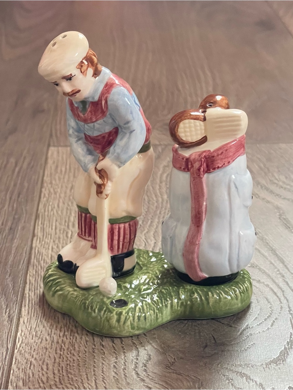 Midwest of Cannon Falls Golfer Bag Green Salt and Pepper Shakers